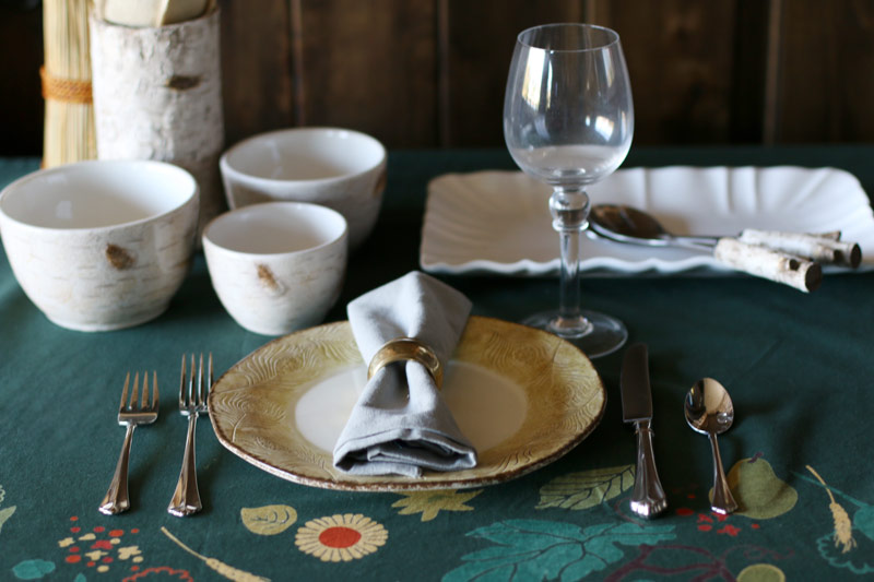 Thanksgiving Dining Table Decor 