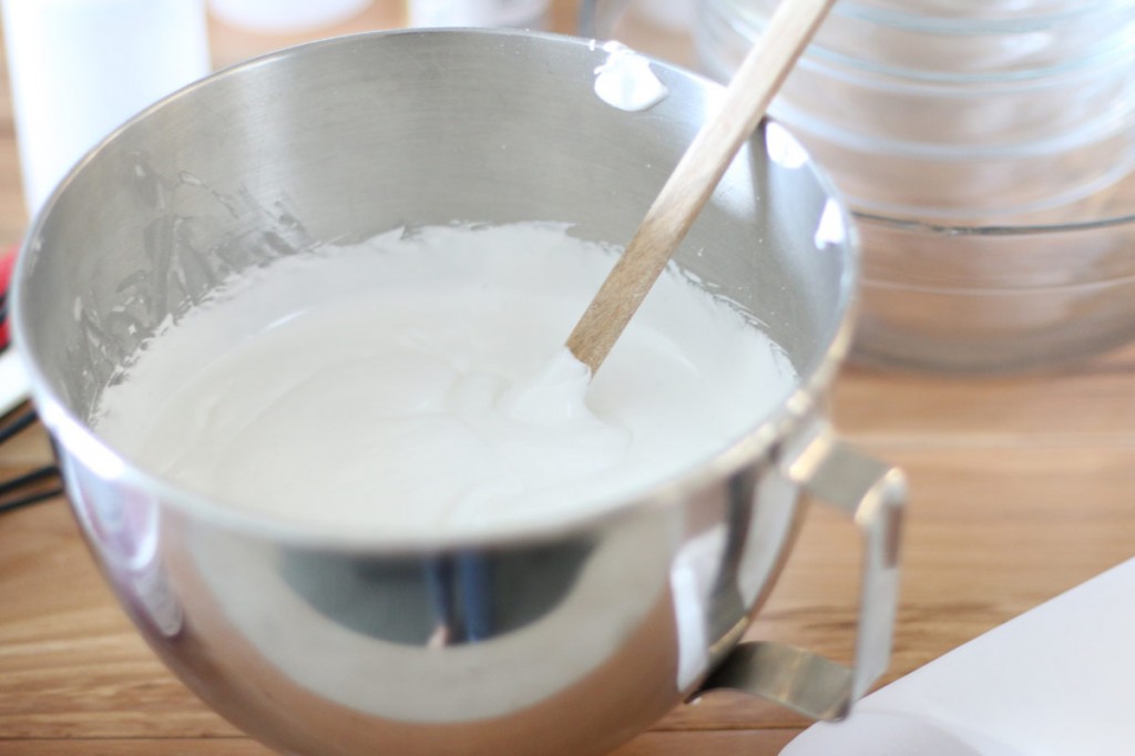 Royal icing for decorating sugar cookies