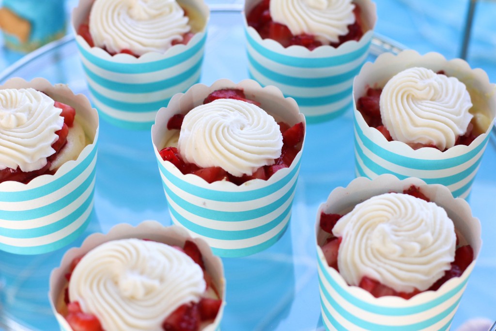 No-Bake Strawberry Cheesecake Cups