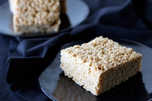 Salted-Caramel-Rice-Krispies1-1024x683