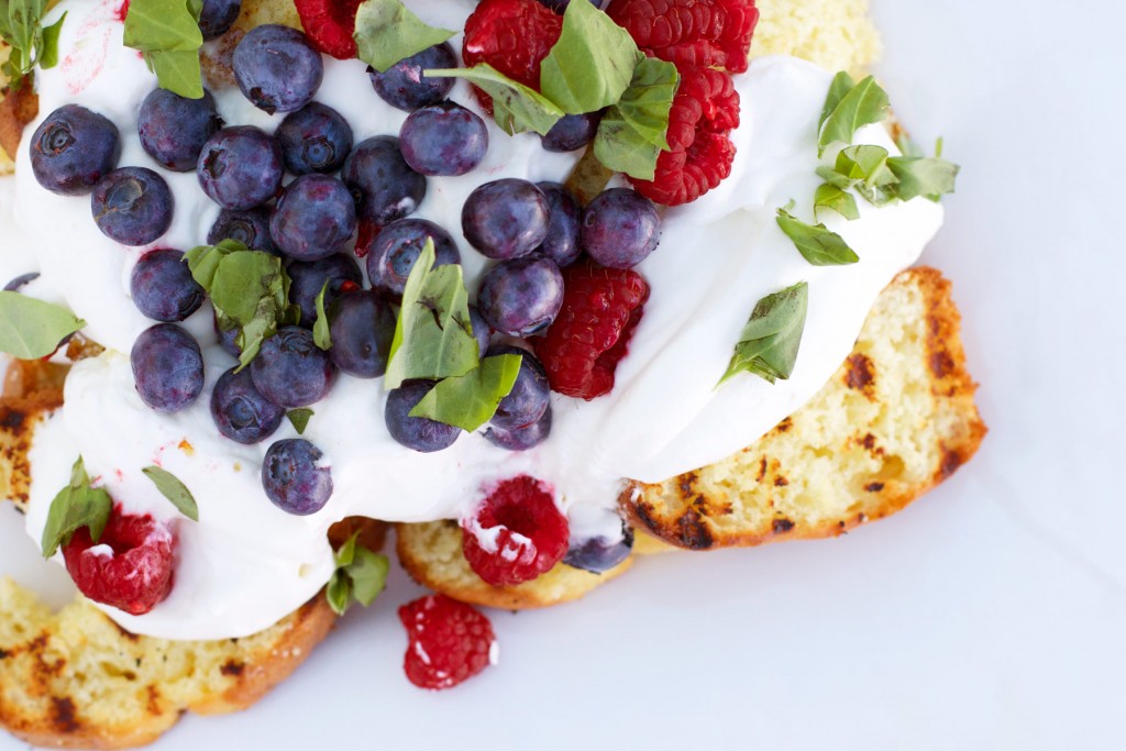 Grilled Cake with Berries