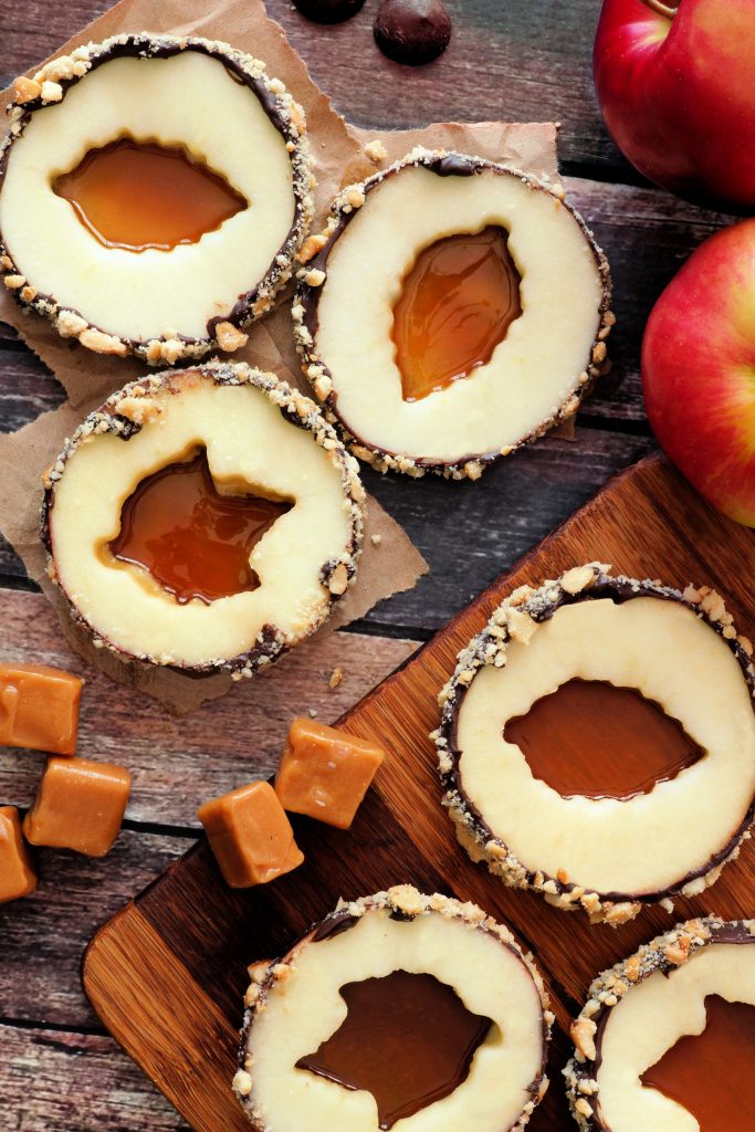 caramel-filled-apple-slices