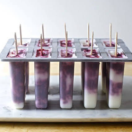 How to Make Popsicles with or without a Mold - Modern Parents