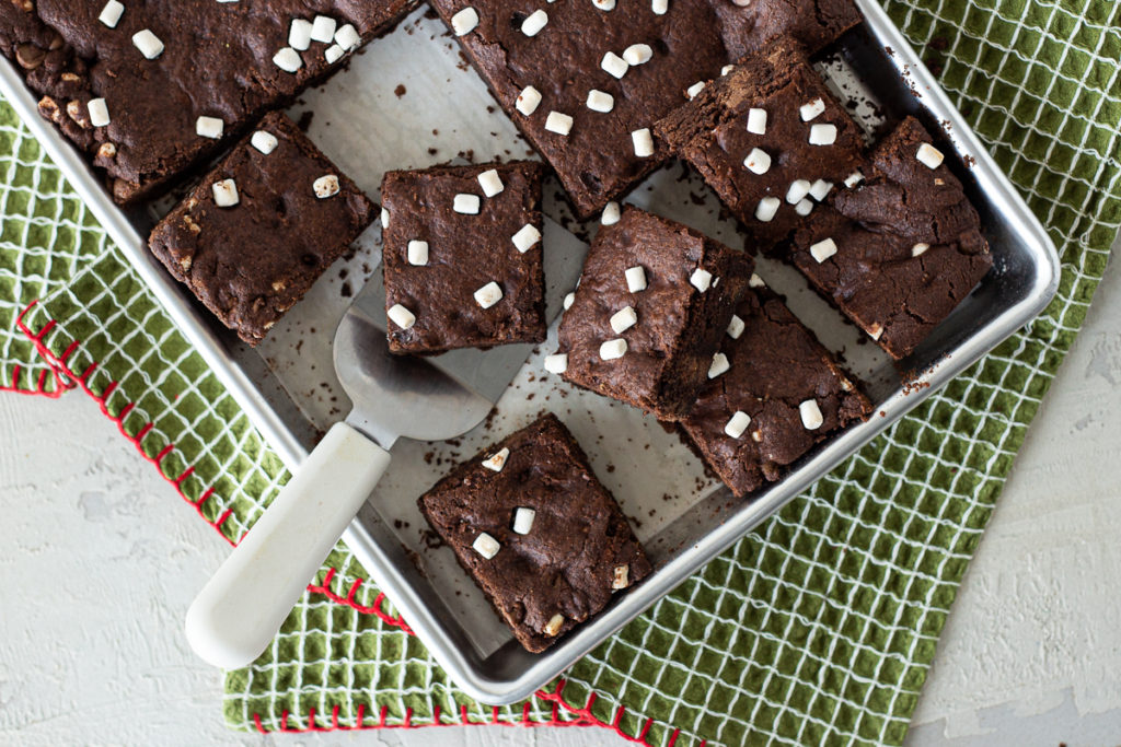 Hot Cocoa Cookie Bars