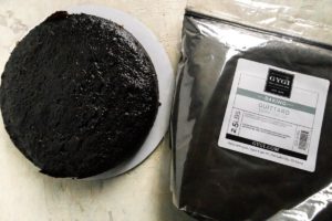 black cocoa powder