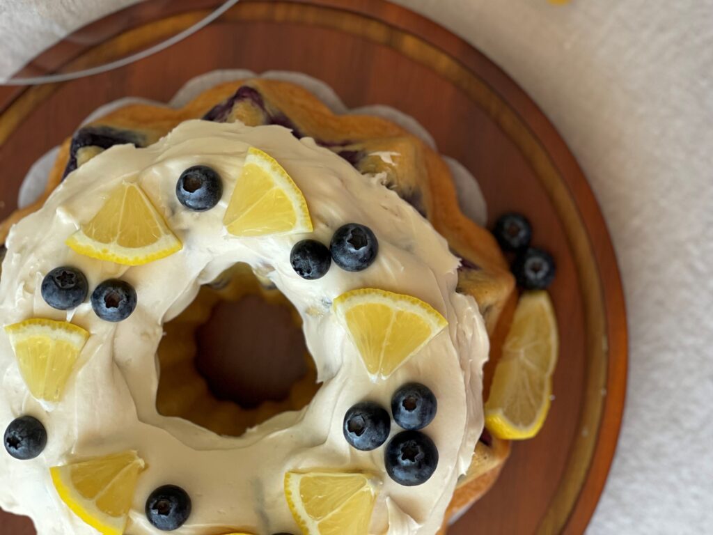 fresh fruit Bundt